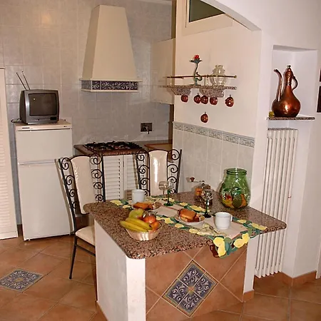 Studio Fuer 2 Personen Ca 45 Qm In Imperia, Italienische Riviera Italienische Westkueste